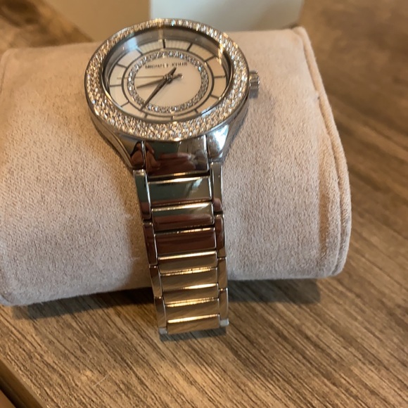 COPY - Pristine condition Michael Kors Watch. main image 4